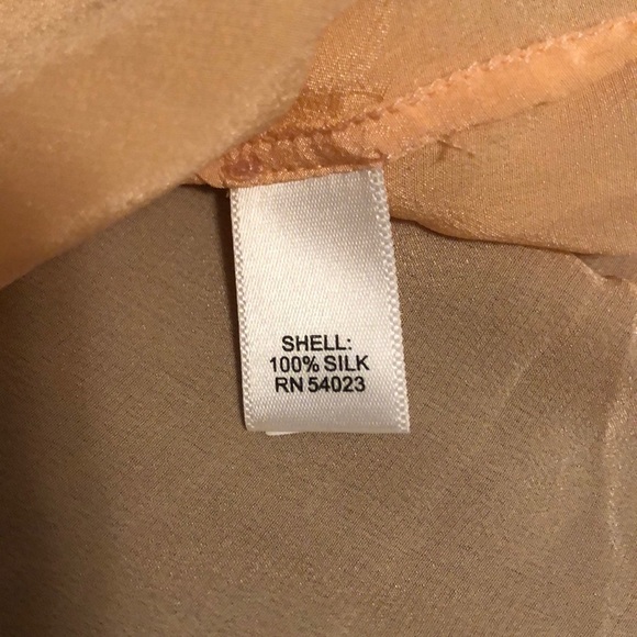 Banana Republic Silk blouse - Picture 3 of 3